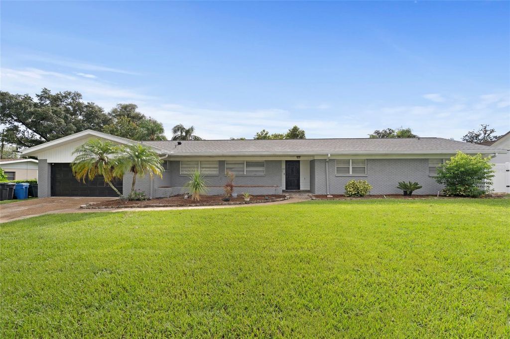 Photo of 605 Gay Ann Drive, Valrico, FL 33594 (MLS # TB8410675)