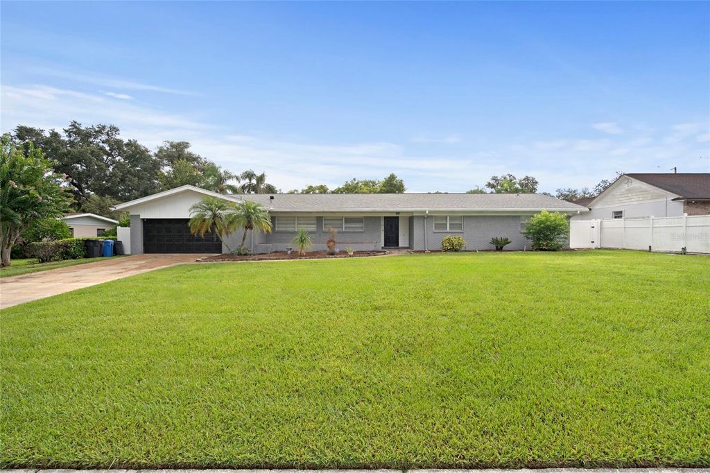 Photo of 605 Gay Ann Drive, Valrico, FL 33594 (MLS # TB8410675)