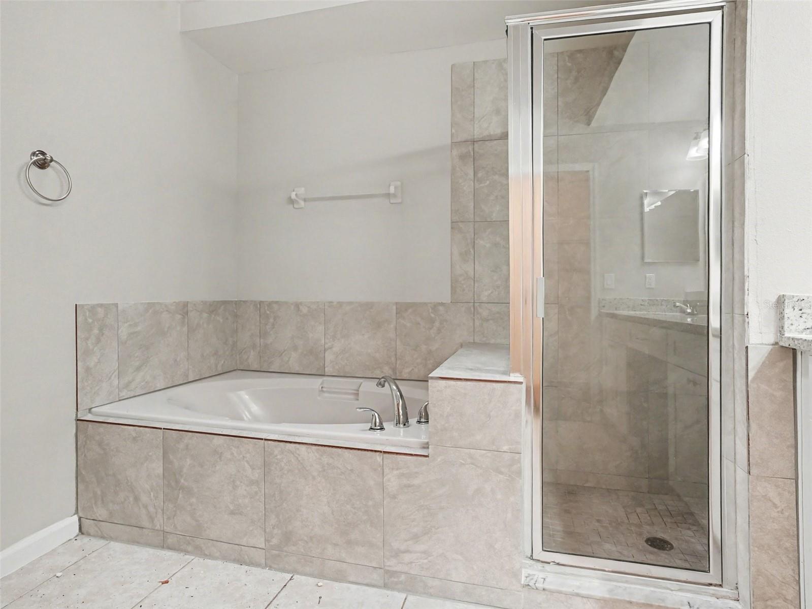 WESTON HILLS SUB - Residential