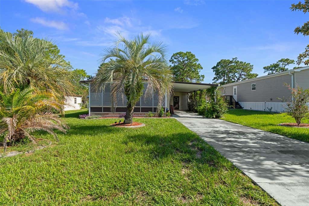 Photo of 14621 Brookridge Boulevard, Brooksville, FL 34613 (MLS # OM730209)