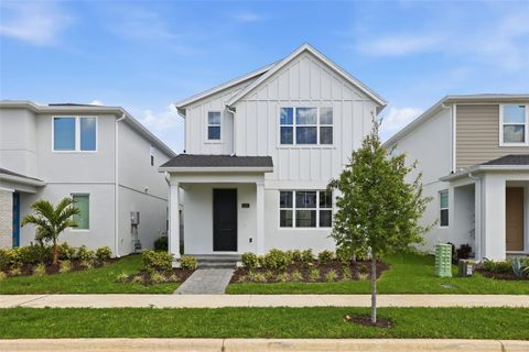 Photo of 1833 Crowncrest Drive, Apopka, FL 32703 (MLS # O6380395)