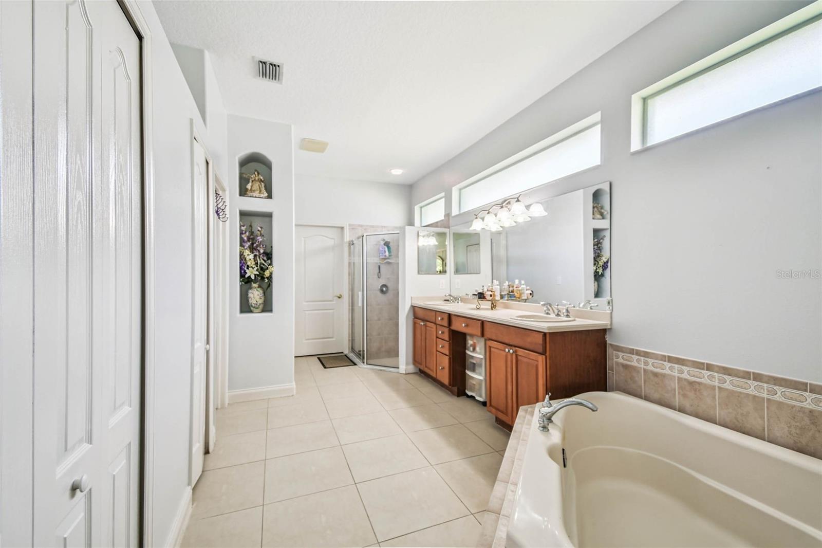 WESTCHASE SEC 303 - Residential