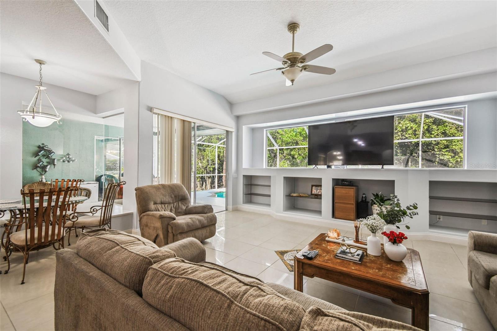 WESTCHASE SEC 303 - Residential