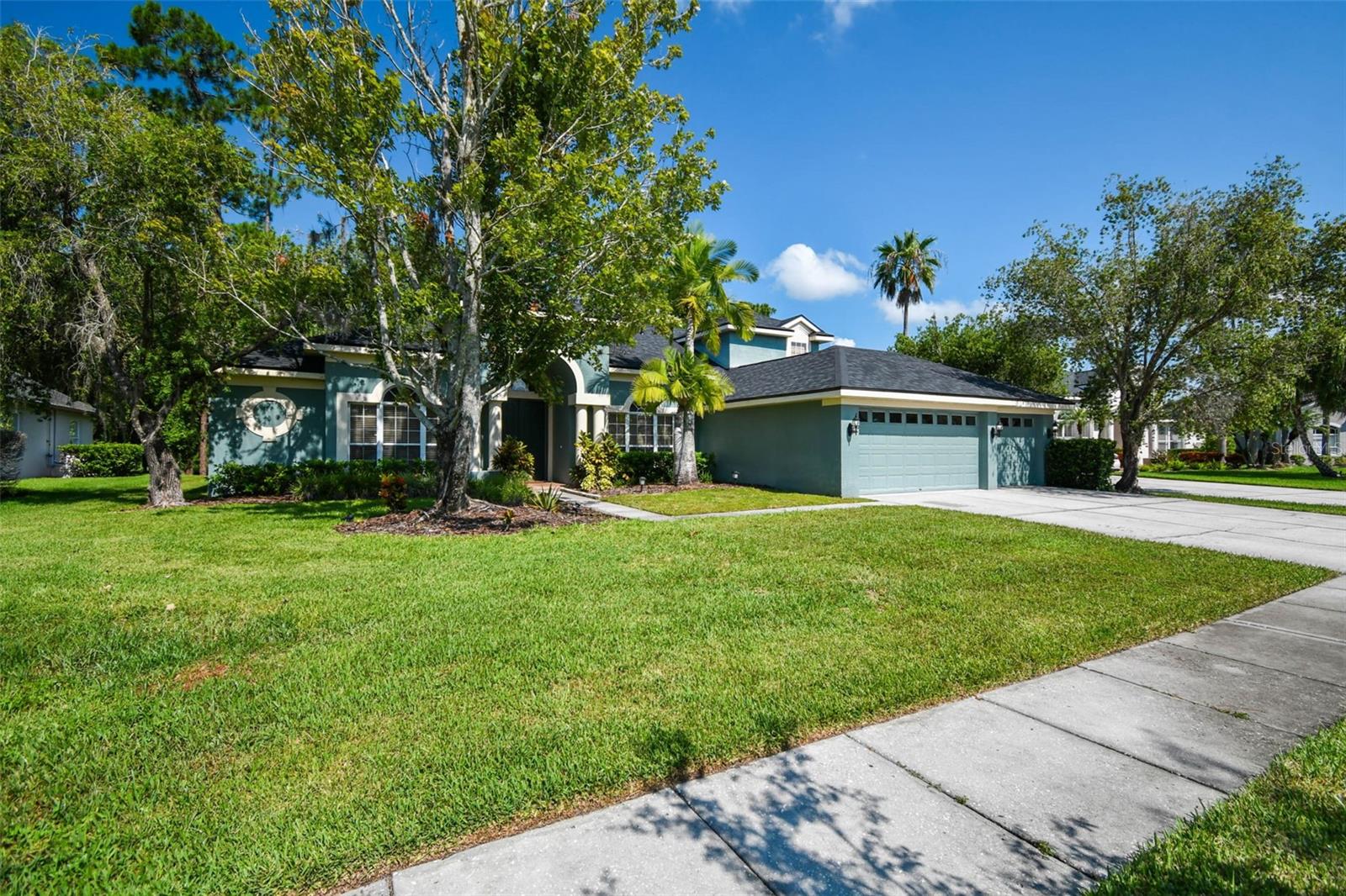 10526 GREENCREST DRIVE