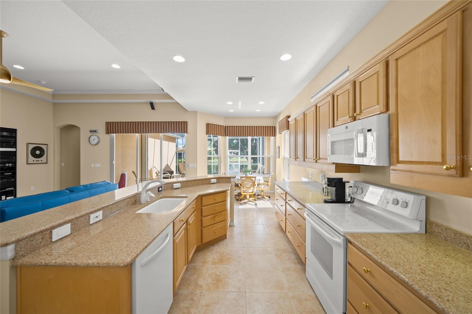 VILLA ROSA - Residential