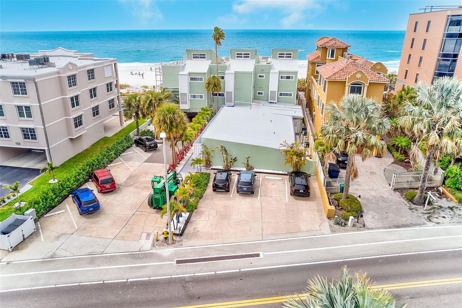 SUNPLACE CONDO - Residential