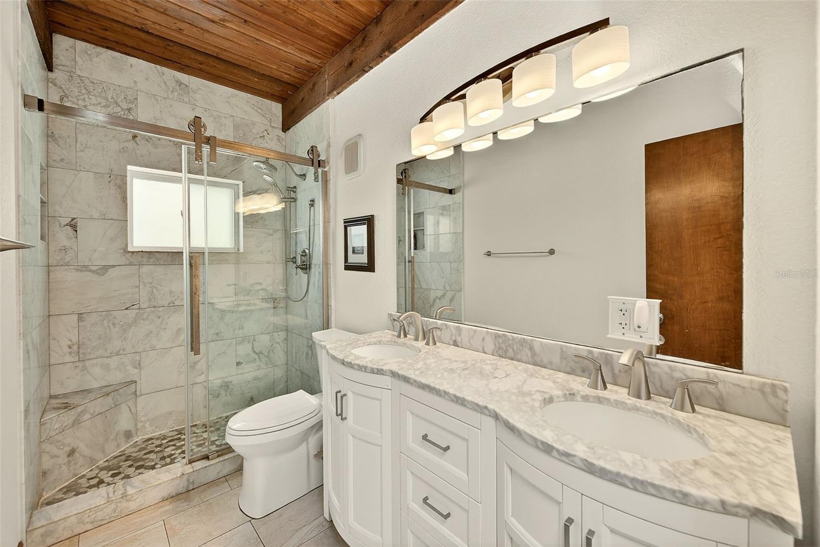 SUNPLACE CONDO - Residential