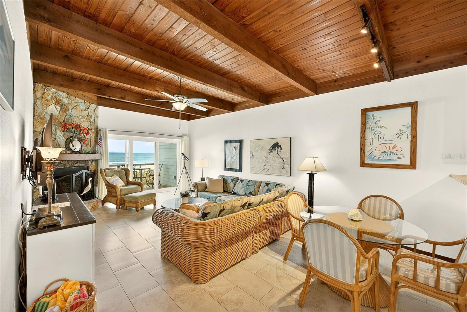 SUNPLACE CONDO - Residential