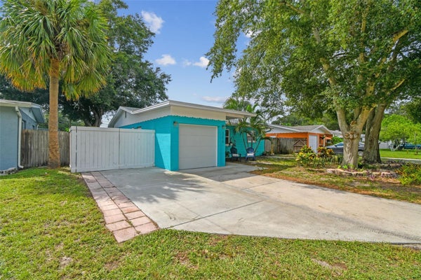 3218 38TH ST N, SAINT PETERSBURG, FL 33713 - Image efc881c1362fac8eb6159ce7e7f1652d/1336088463