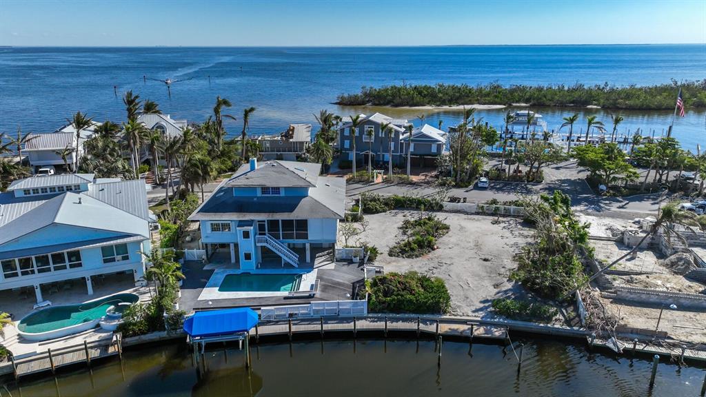 HARBOR DRIVE WATERWAYS - Residential