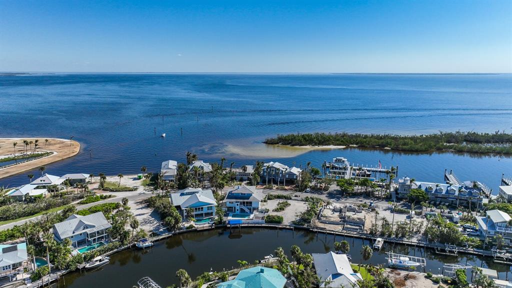 HARBOR DRIVE WATERWAYS - Residential