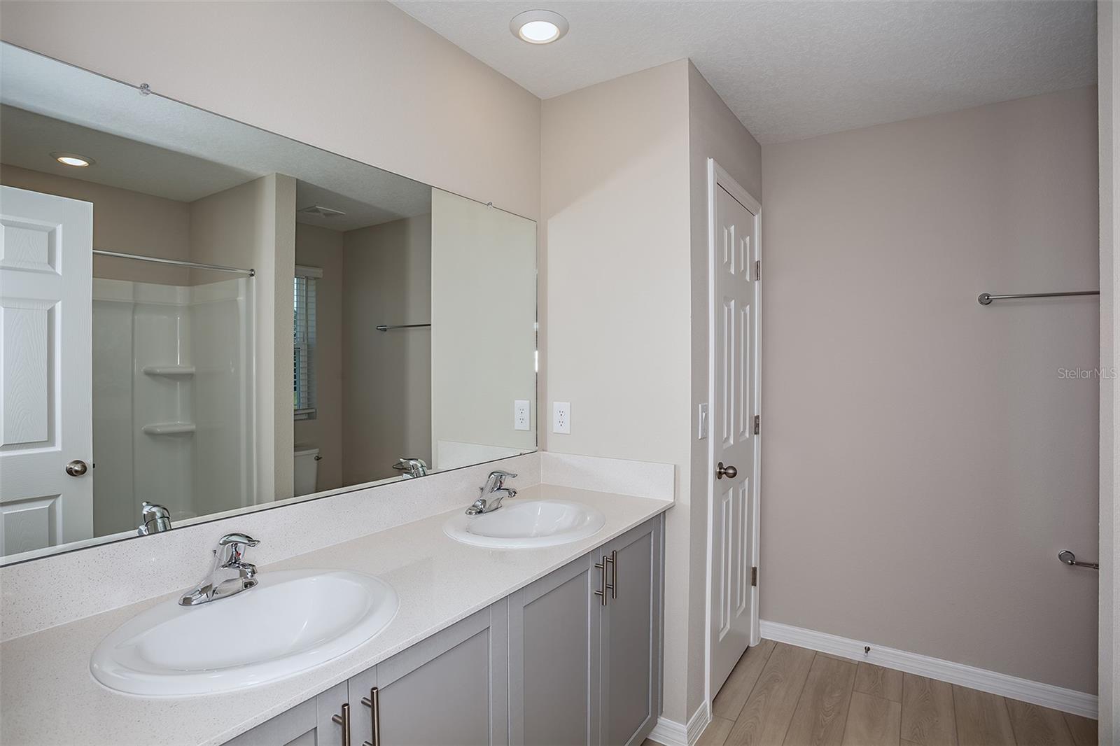 TWO RIVERS - Residential