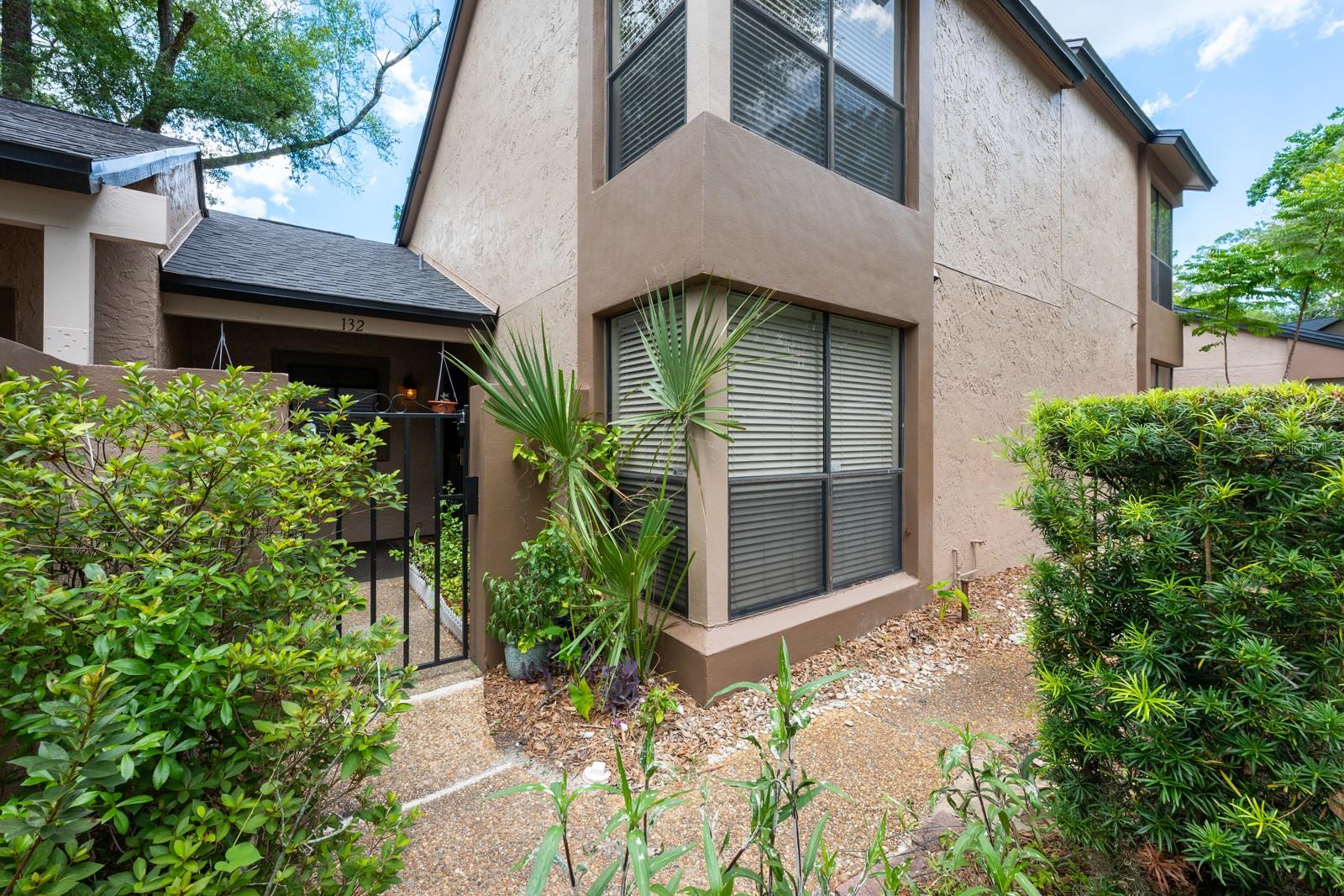 940 DOUGLAS AVENUE 132