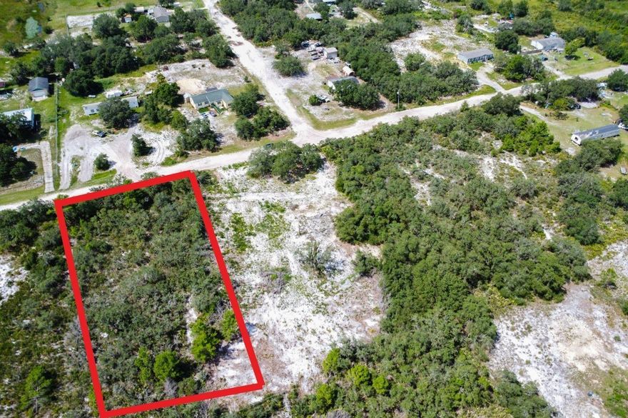 BEAUTIFUL OVER 1-ACRE LOT WITH LAKE ACCESS!
Take advantage of this amazing opportunity to own over 1 acre of land, perfect for building your dream home or bringing your modular/manufactured home to enjoy peaceful rural living.
Located at the corner of Greyhound Ave and Woodville St, in the southwest part of the community, this lot offers exclusive community boat ramp access to Lake Lizzie, ideal for boating and fishing lovers! Prime location with great potential Community boat ramp with lake access Build your dream home or place a manufactured home Enjoy nature and a serene rural lifestyle Buyer is responsible for verifying exact lot dimensions and is encouraged to consult with the county or city for project requirements before purchasing