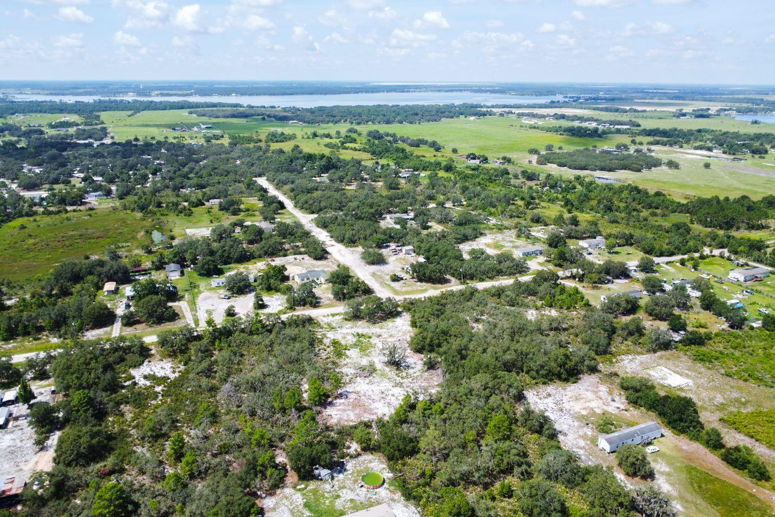 LAKE WALES ESTATES - Land