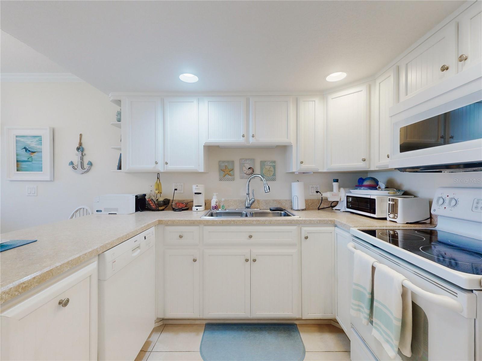 OCEAN CLUB SOUTH CONDO - Residential