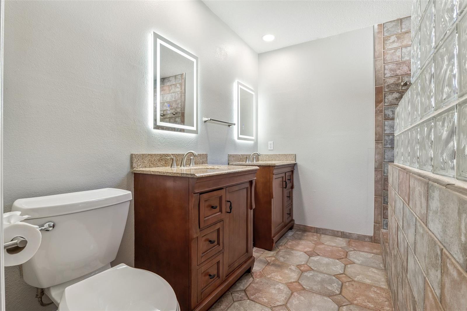 DELTONA LAKES UN 51 - Residential