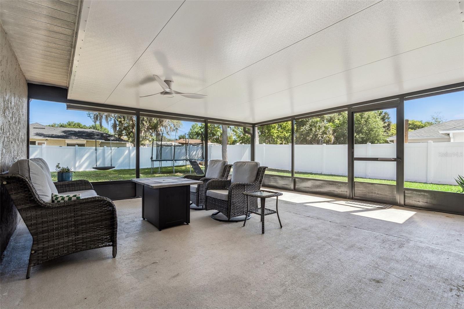 DELTONA LAKES UN 51 - Residential