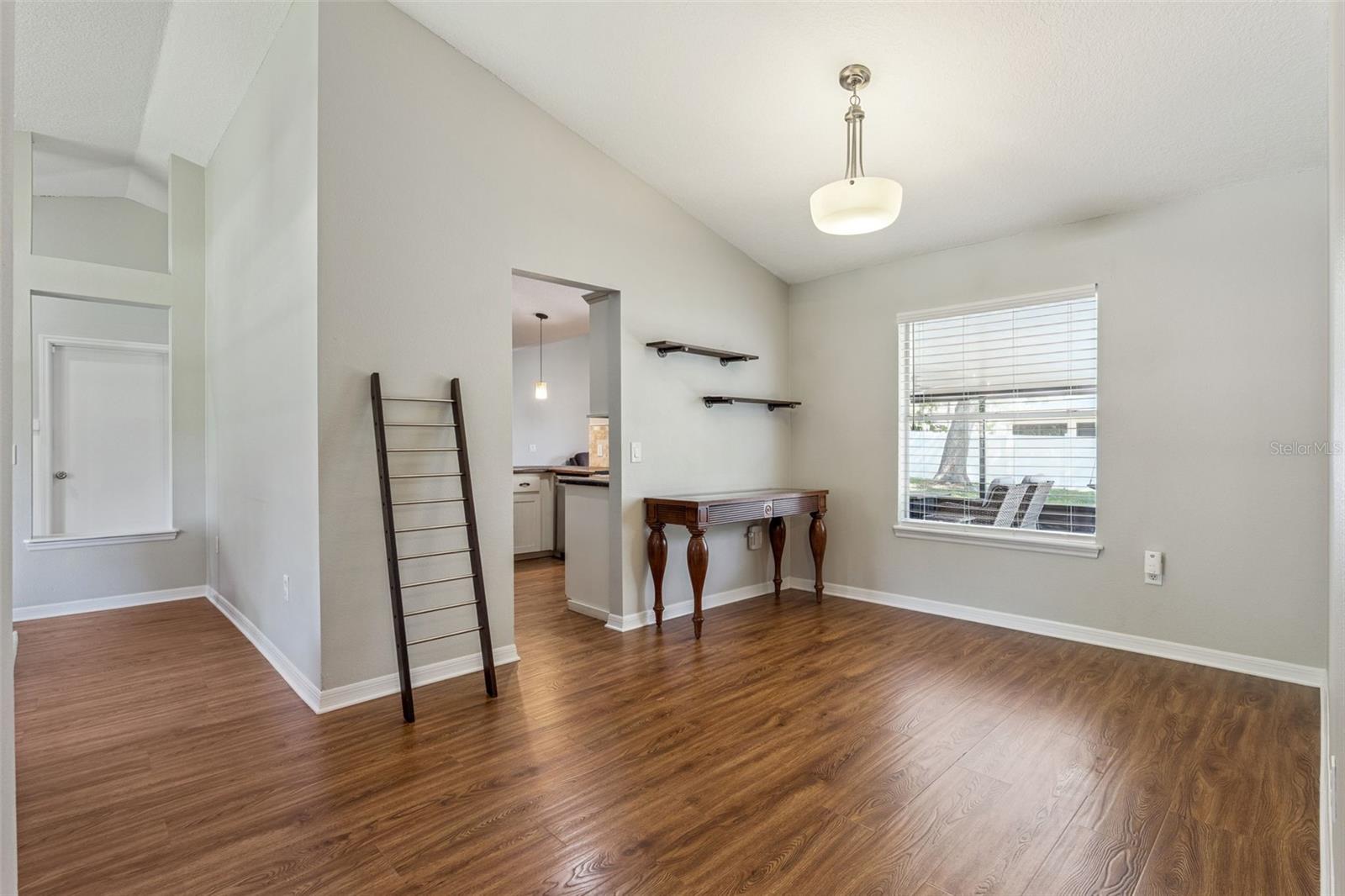 DELTONA LAKES UN 51 - Residential