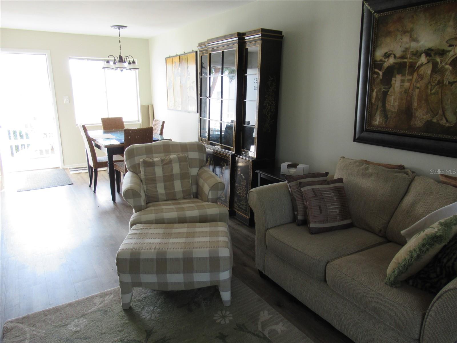 1585 LEISURE DRIVE M22