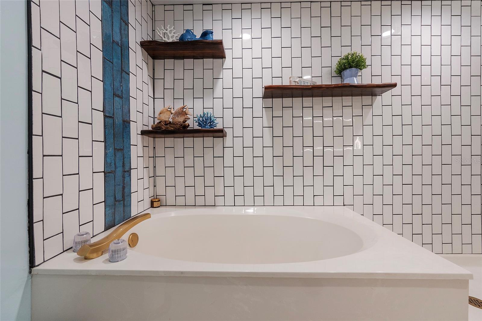 OCEANS CLOVERLEAF NORTH - Residential