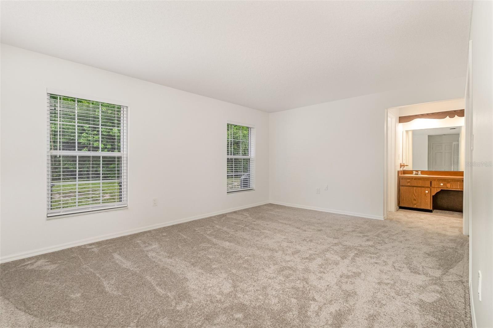 HILLTOP MANOR - Residential