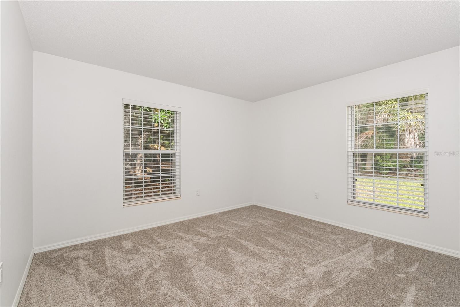 HILLTOP MANOR - Residential