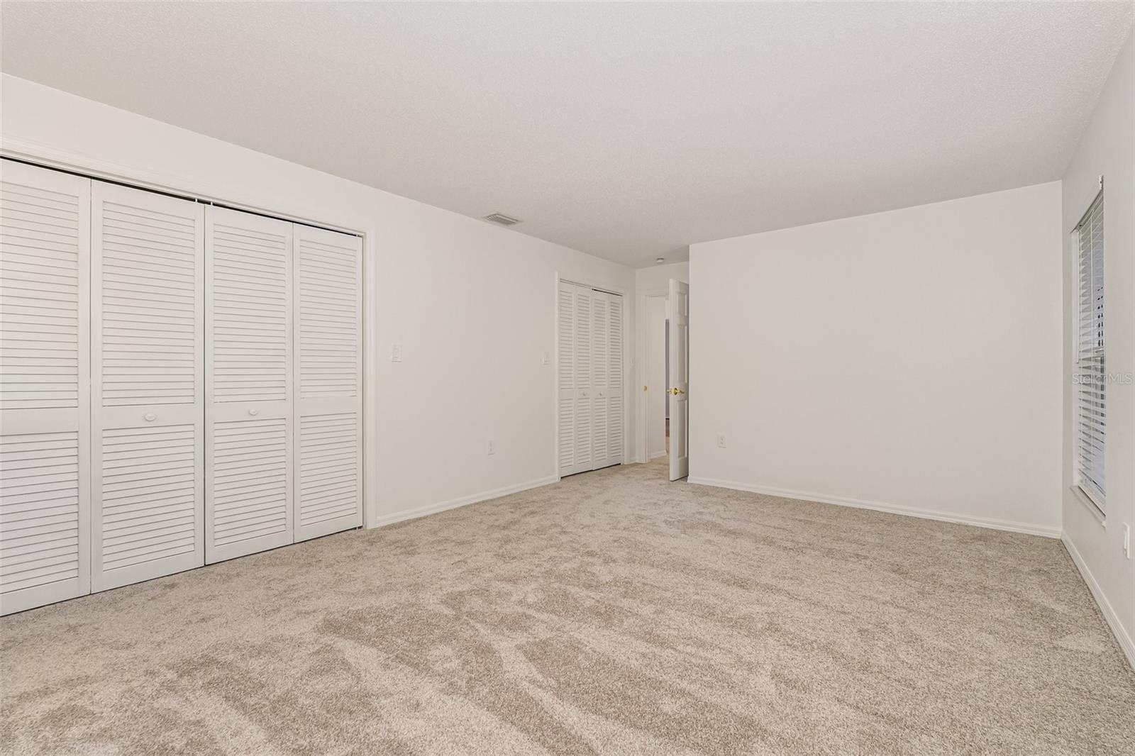 HILLTOP MANOR - Residential