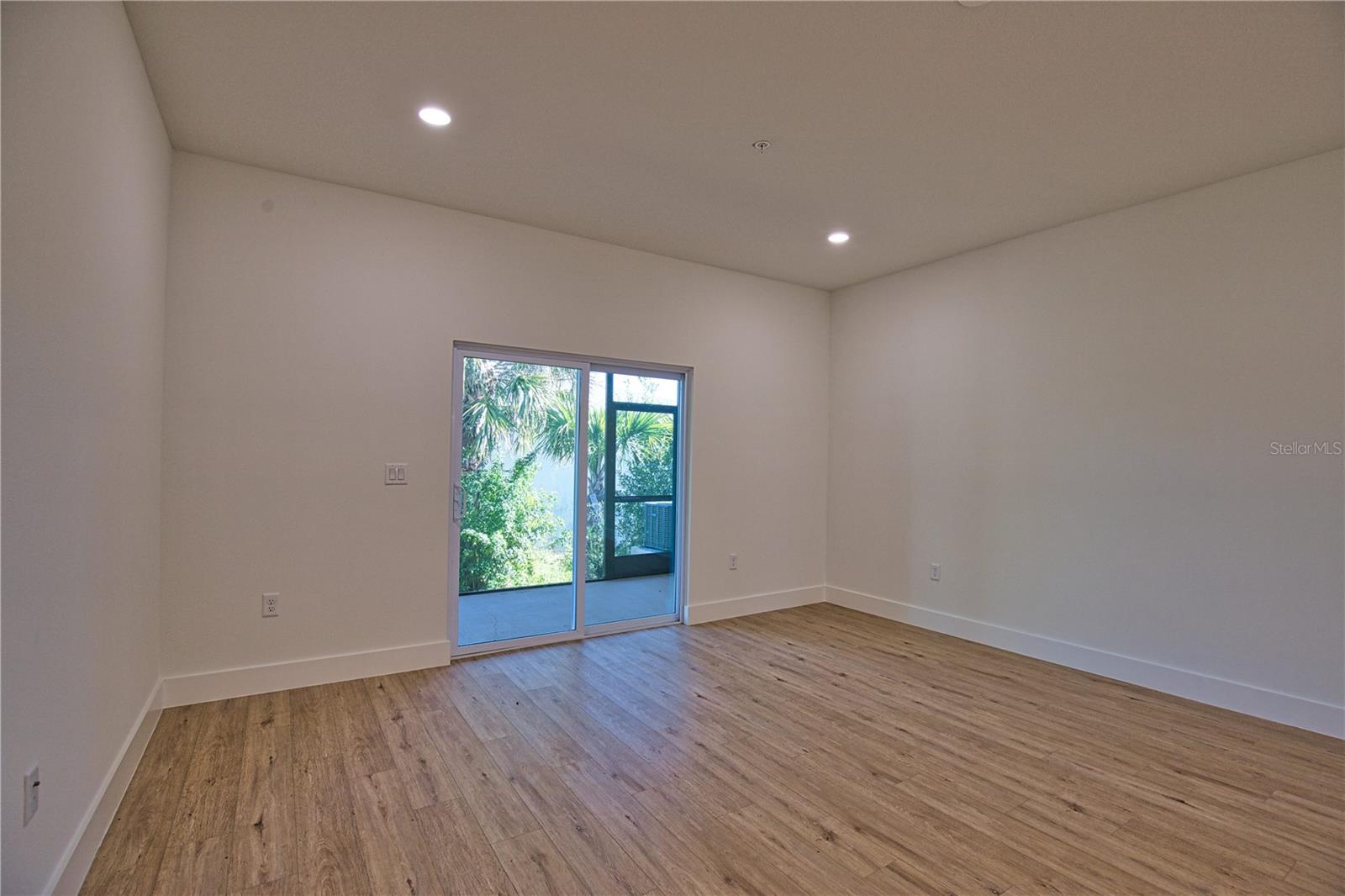 ROTONDA WEST PEBBLE BEACH - Residential Lease