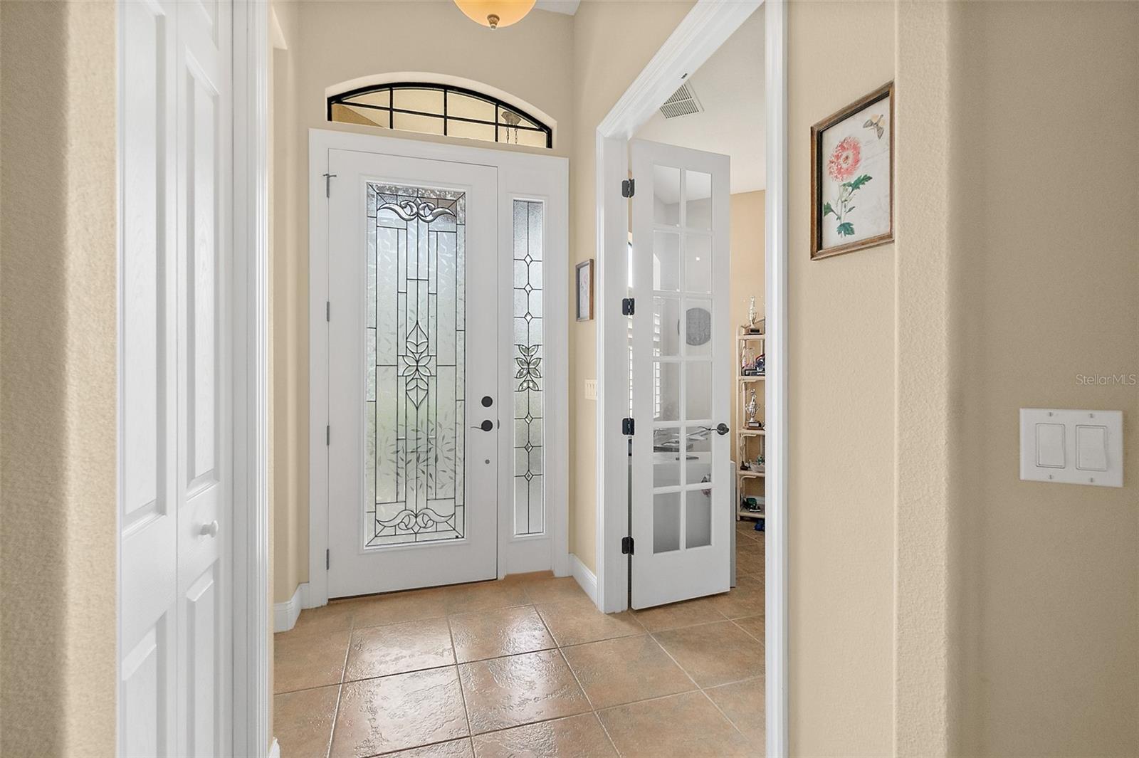110 S HUMMINGBIRD PLACE