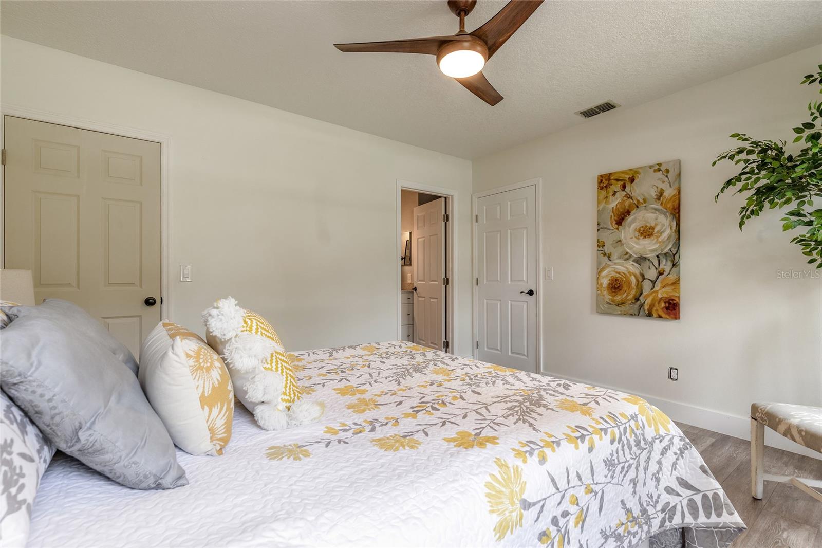 TRAILS UNIT 09 - Residential