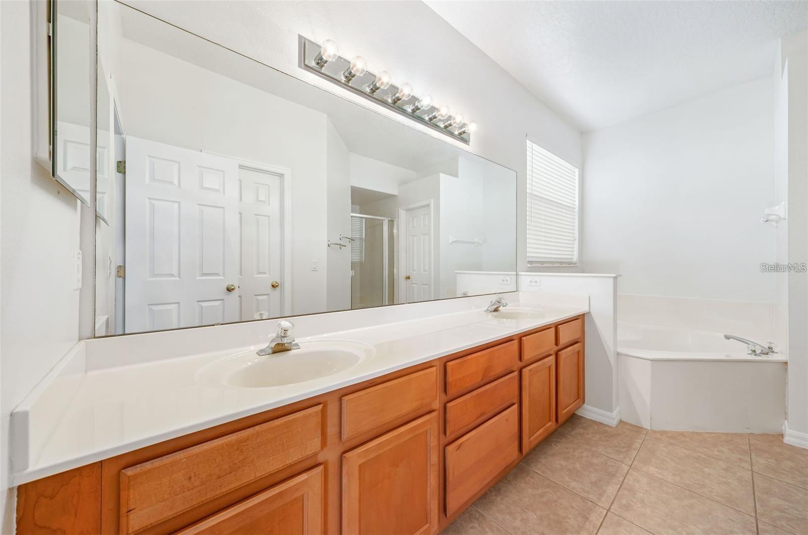 NORTH SHORE AT LAKE HART PRCL 03 - Residential