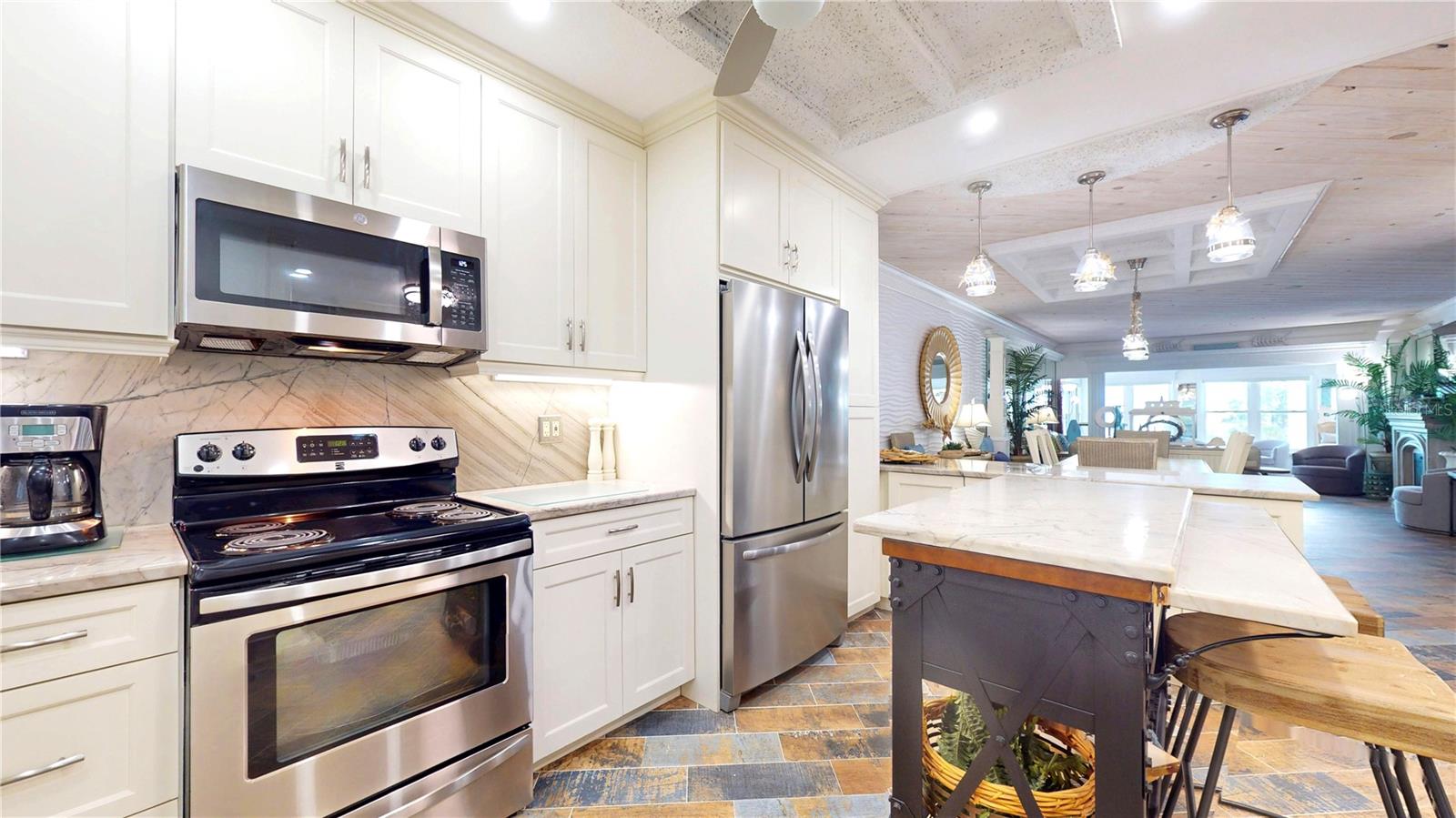 BEAU MONDE CONDO - Residential Lease