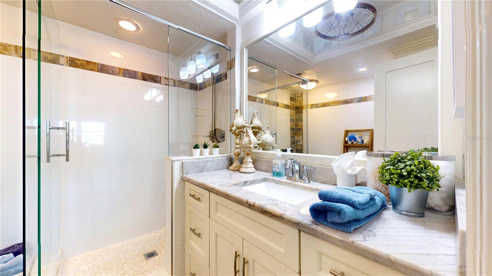 BEAU MONDE CONDO - Residential Lease