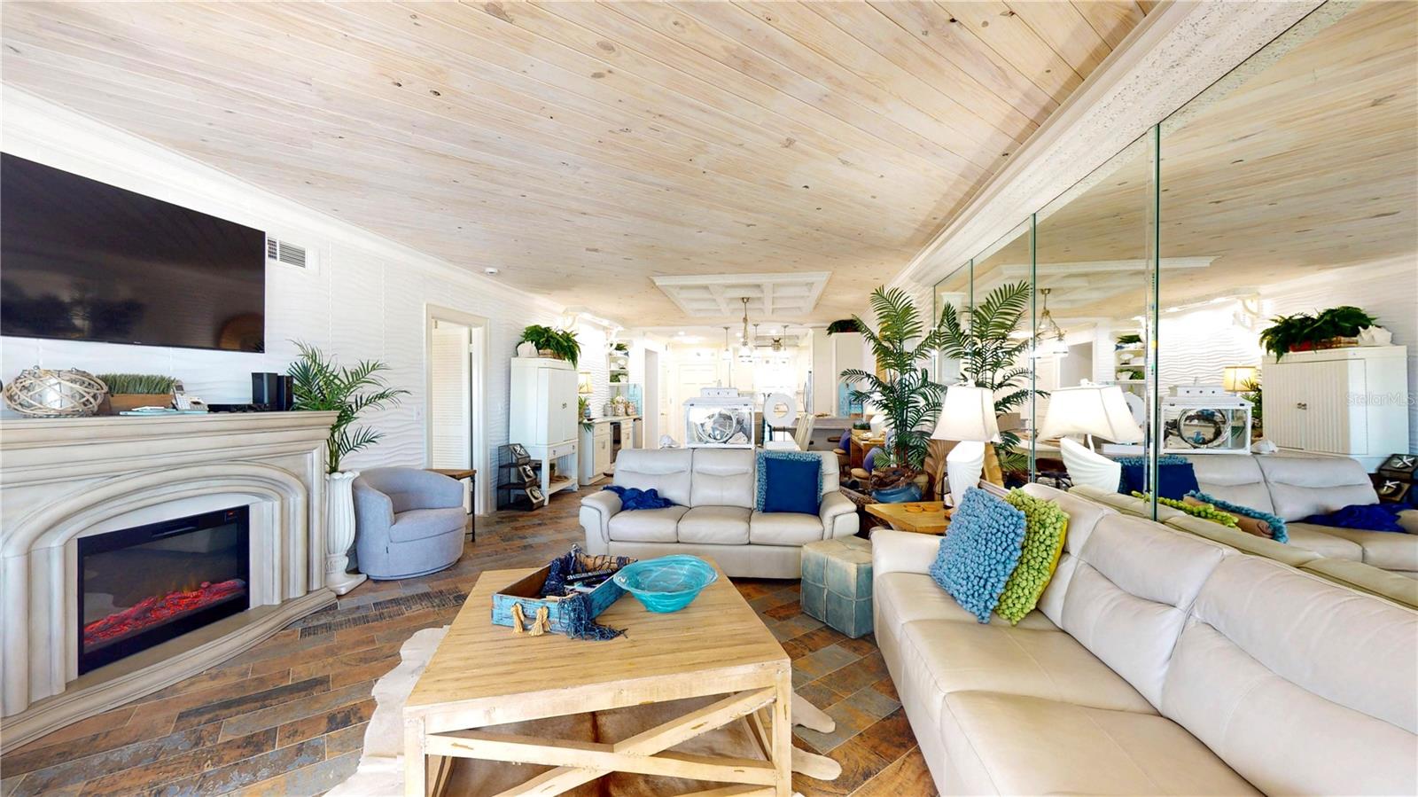 BEAU MONDE CONDO - Residential Lease