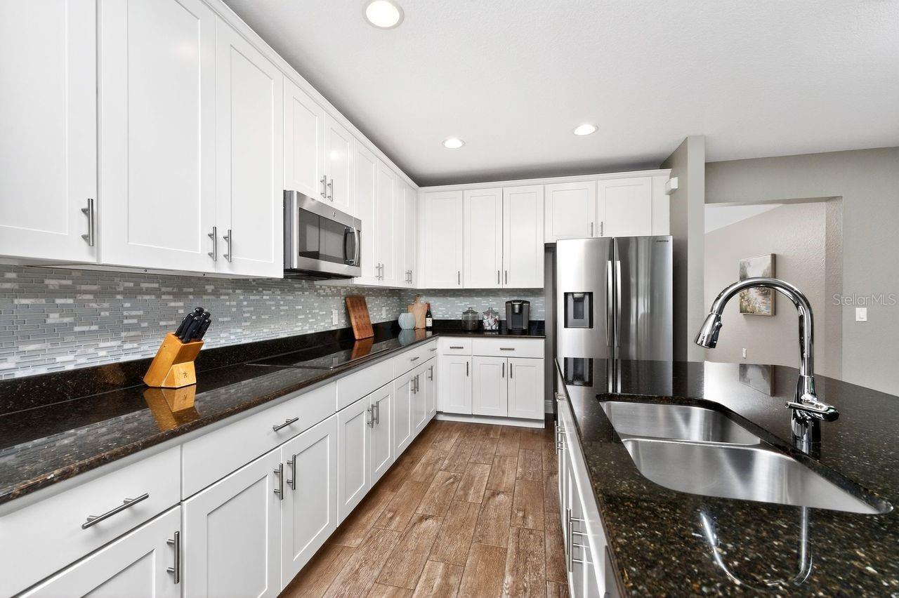 VILLA MILANO PH 3 - Residential