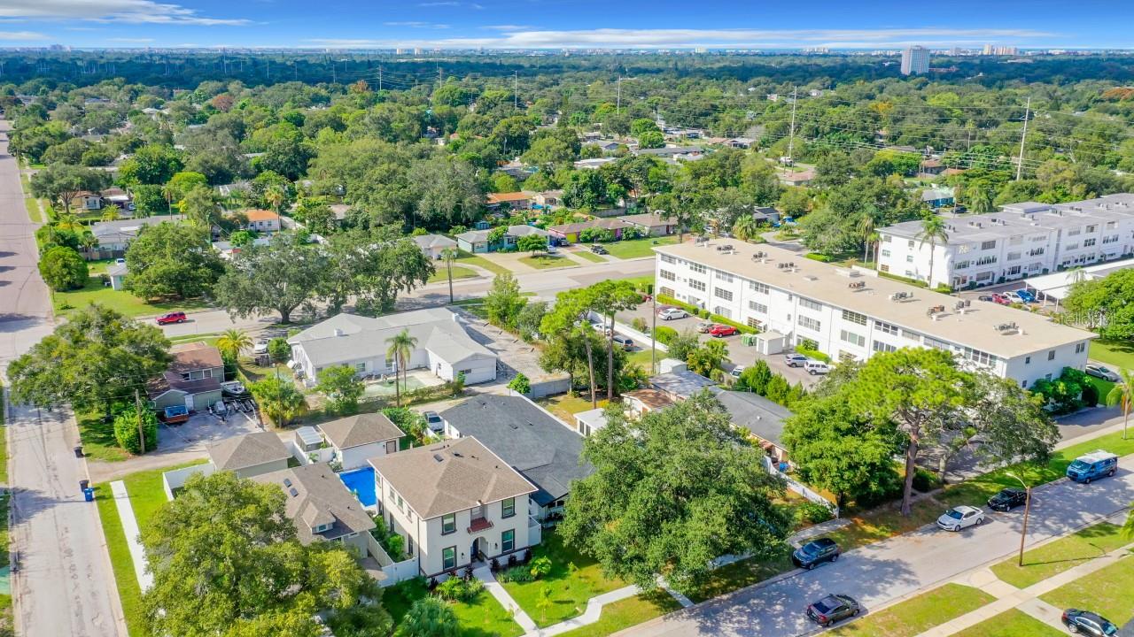 CASA MIA - Residential Income