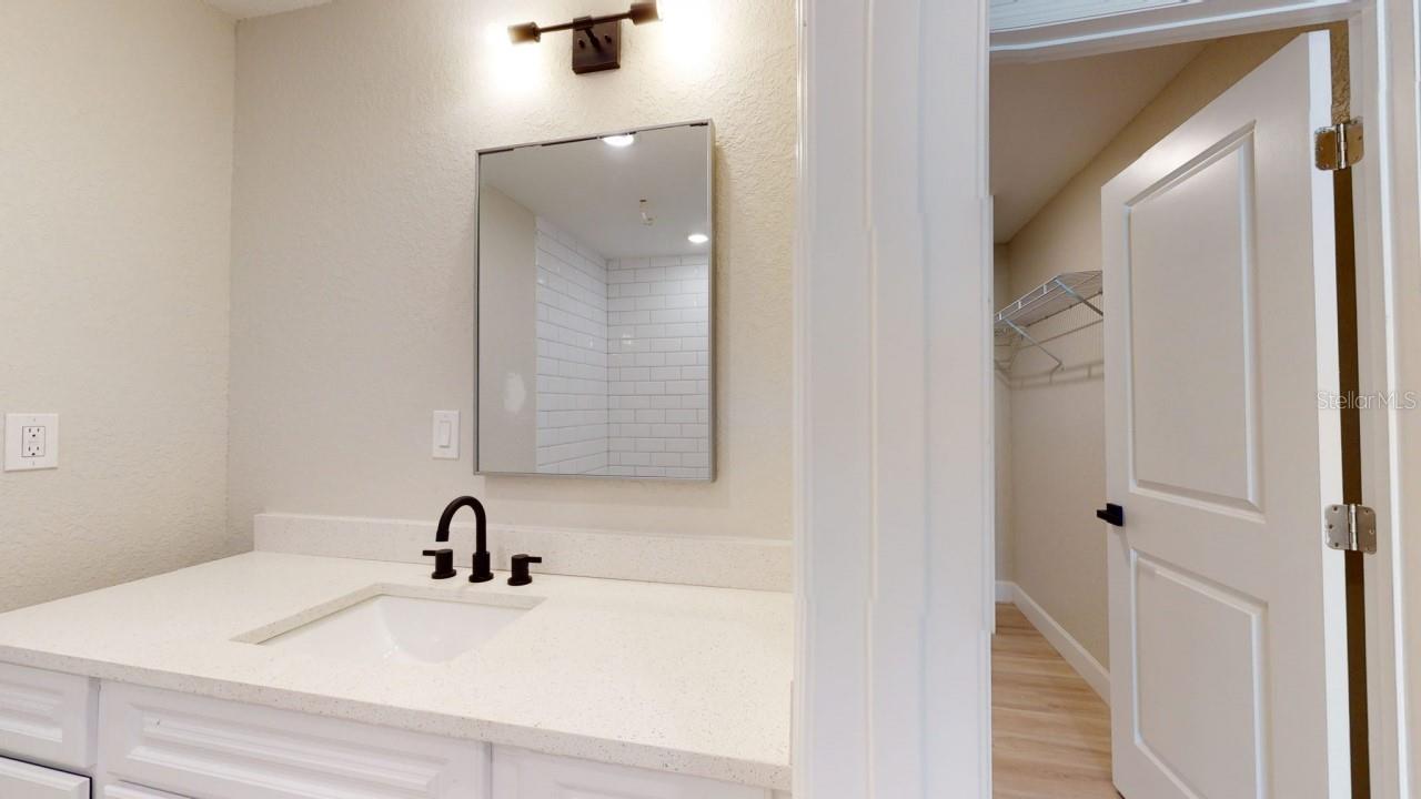 CASA MIA - Residential Income