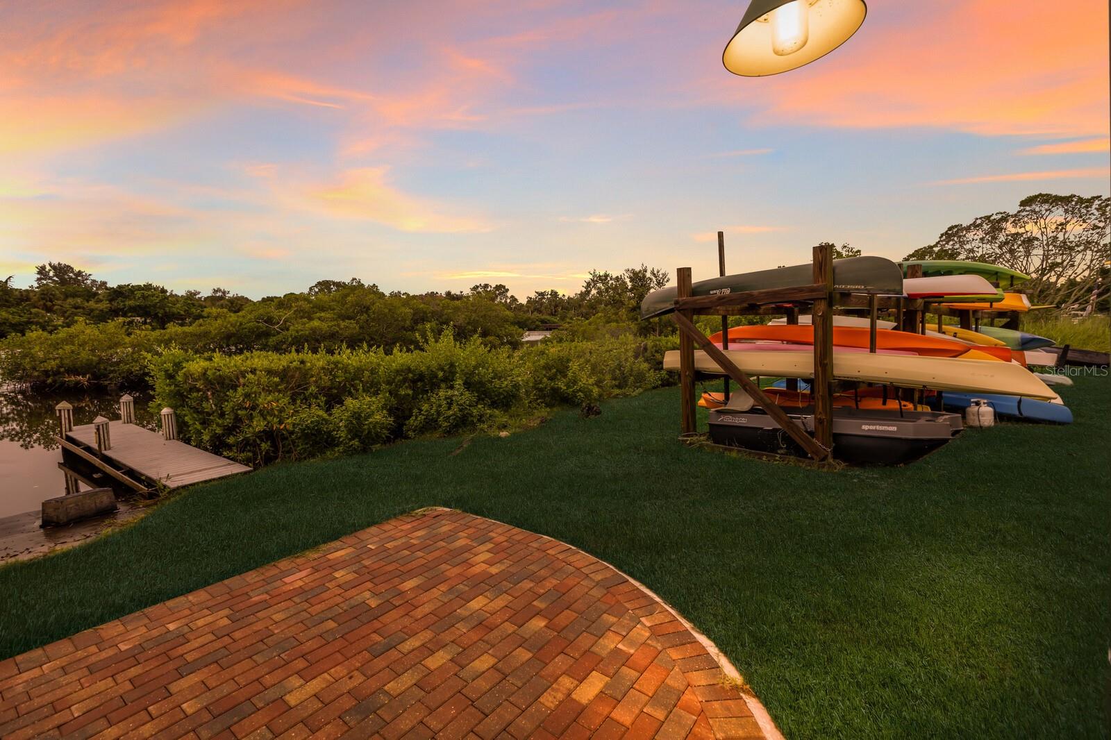 PHILLIPPI LANDINGS - Residential