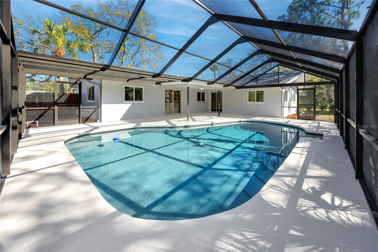 1100 WEBB DR