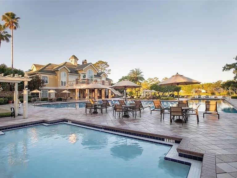 LAKE FOREST SEC 18 - Residential