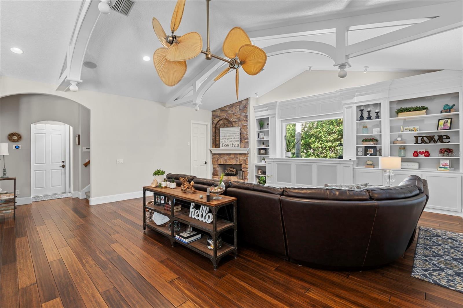 LAKE FOREST SEC 18 - Residential