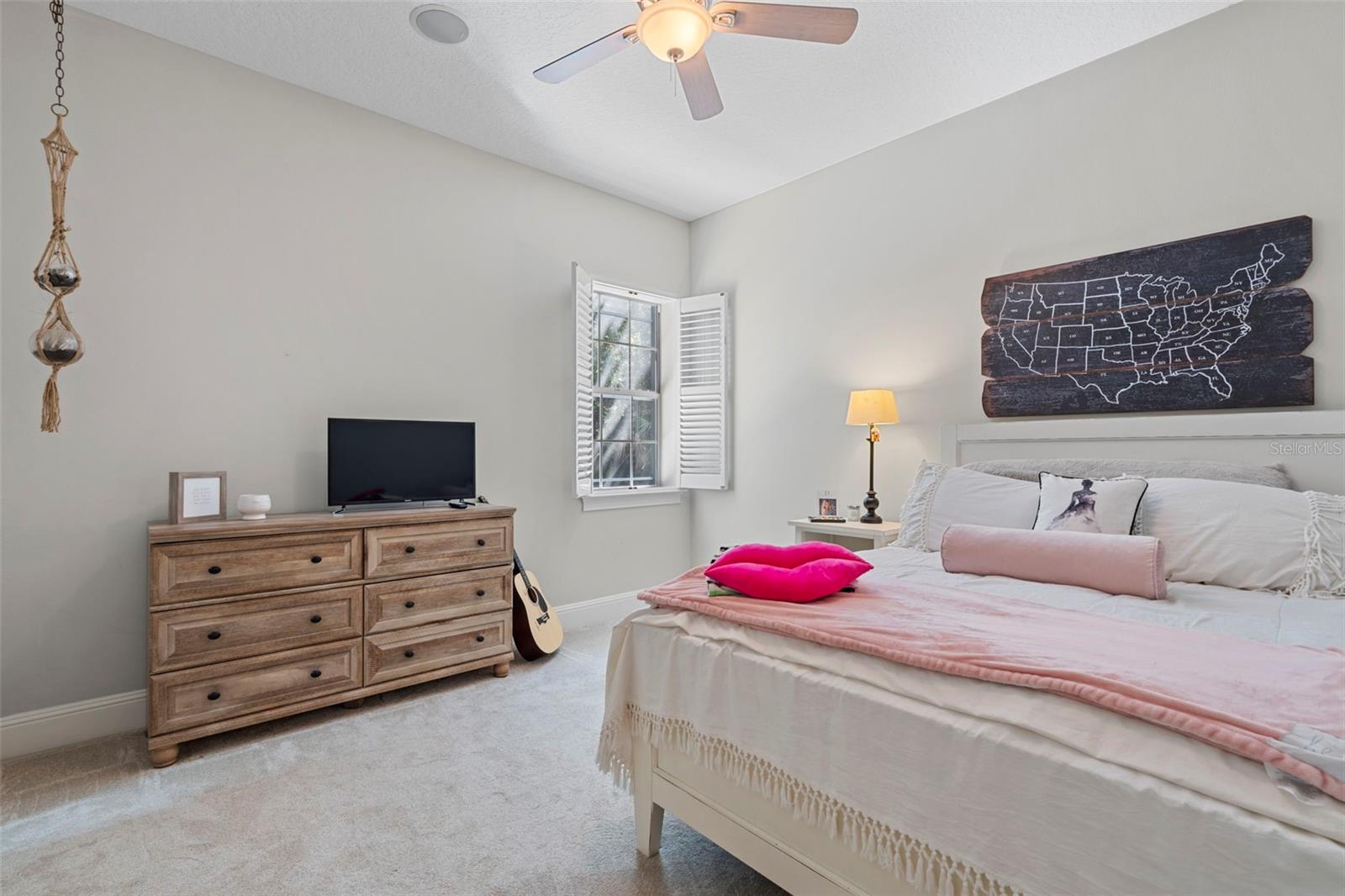 LAKE FOREST SEC 18 - Residential