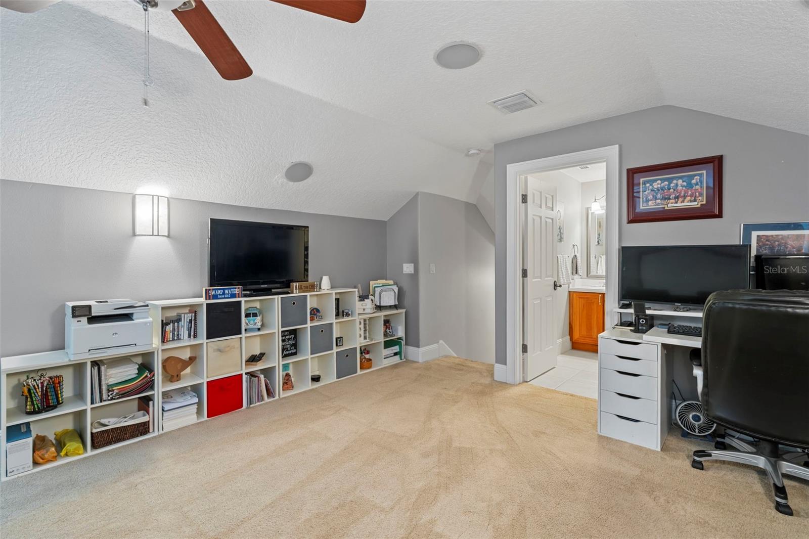 LAKE FOREST SEC 18 - Residential