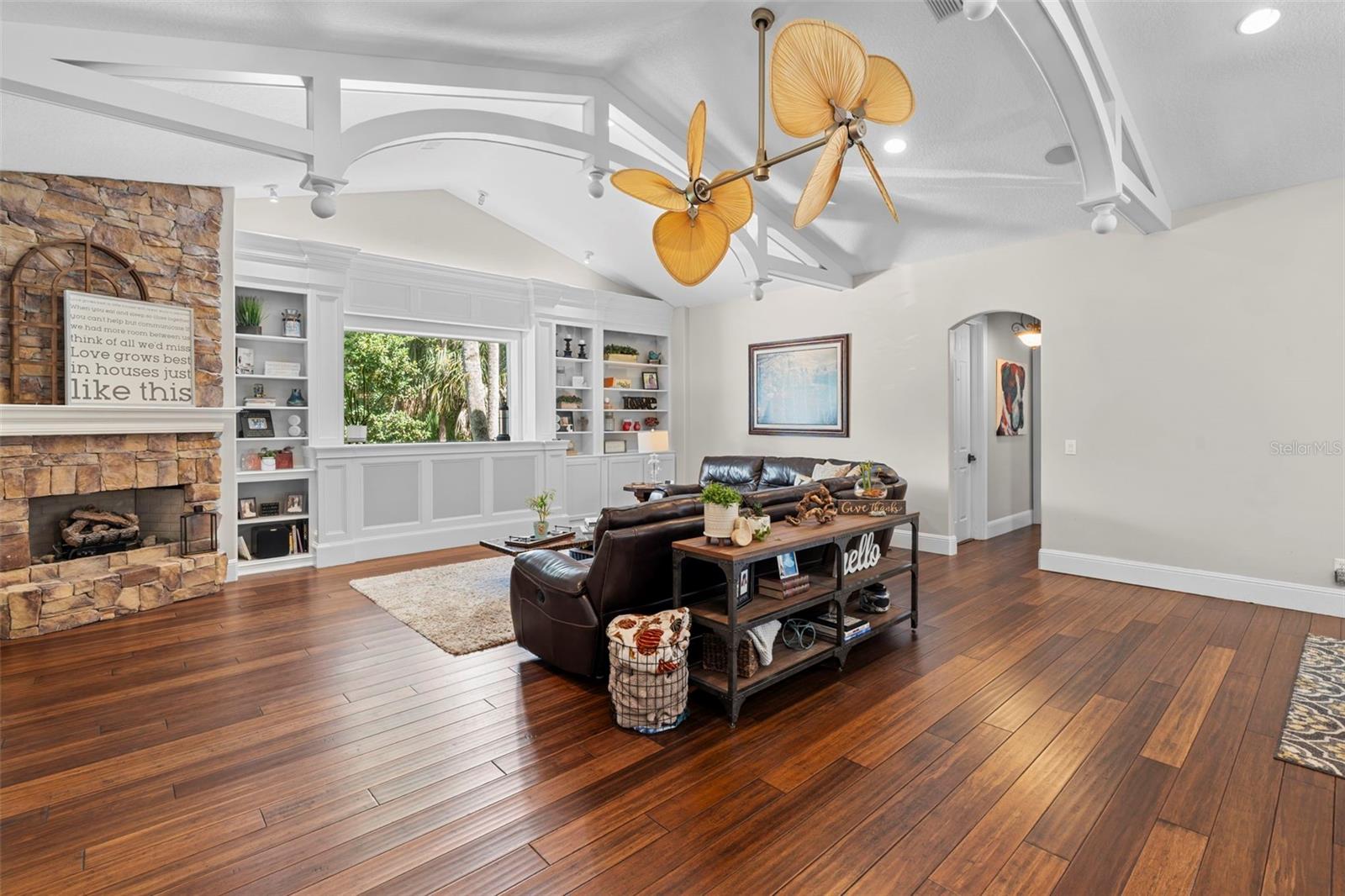 LAKE FOREST SEC 18 - Residential