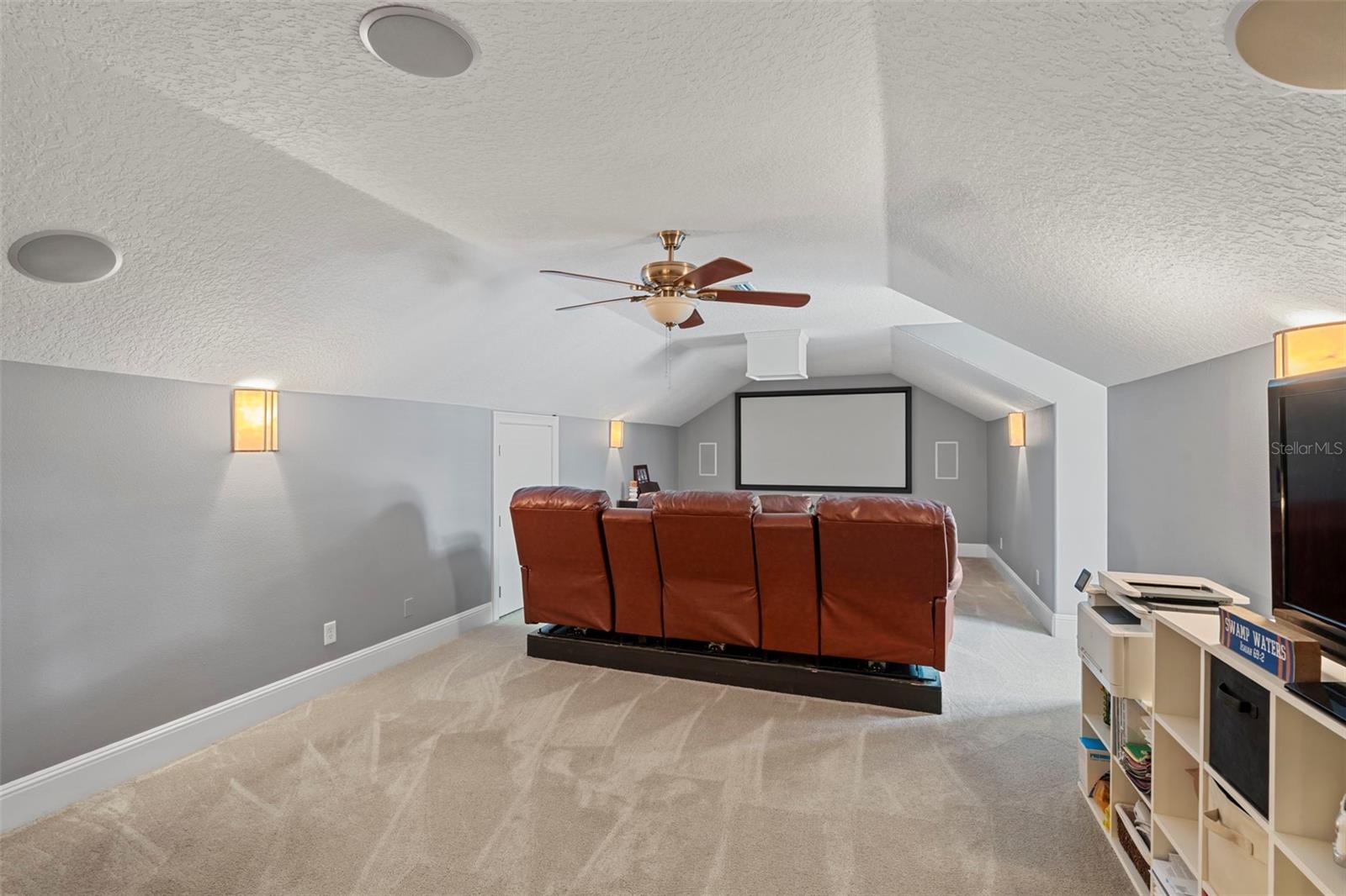 LAKE FOREST SEC 18 - Residential