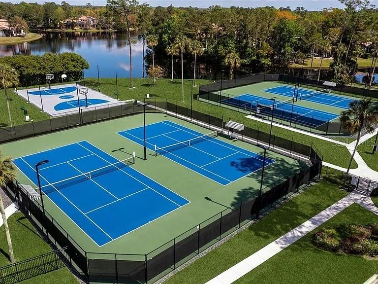 LAKE FOREST SEC 18 - Residential