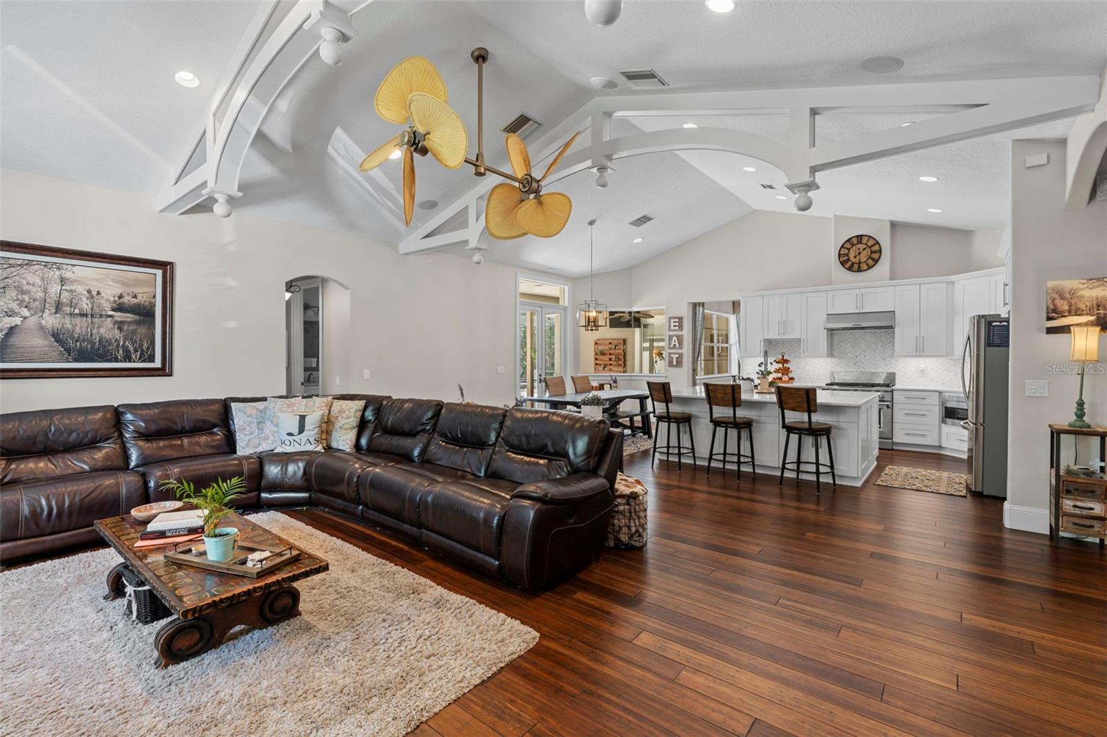 LAKE FOREST SEC 18 - Residential