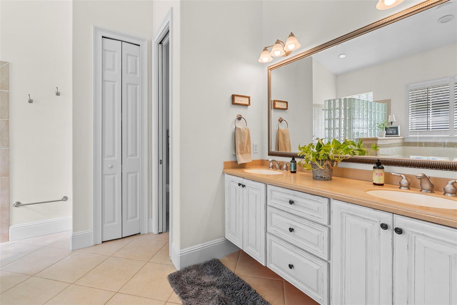 LAKE FOREST SEC 18 - Residential