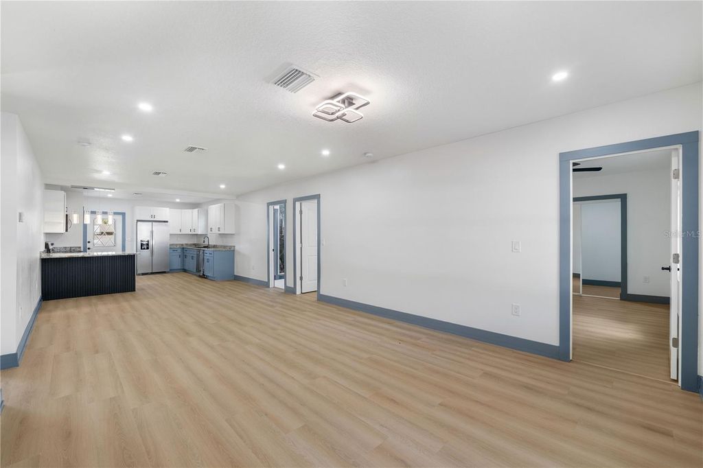 Photo of 8508 Sunbeam Ln, Tampa, FL 33615 (MLS # TB8470129)